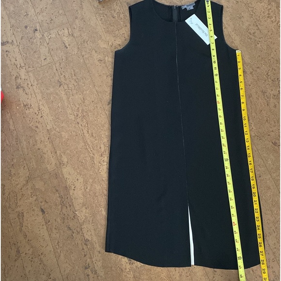 Vince Modern/Classic style, shift laser cut LBD dress! Black/ivory! Size 6 - Picture 11 of 16